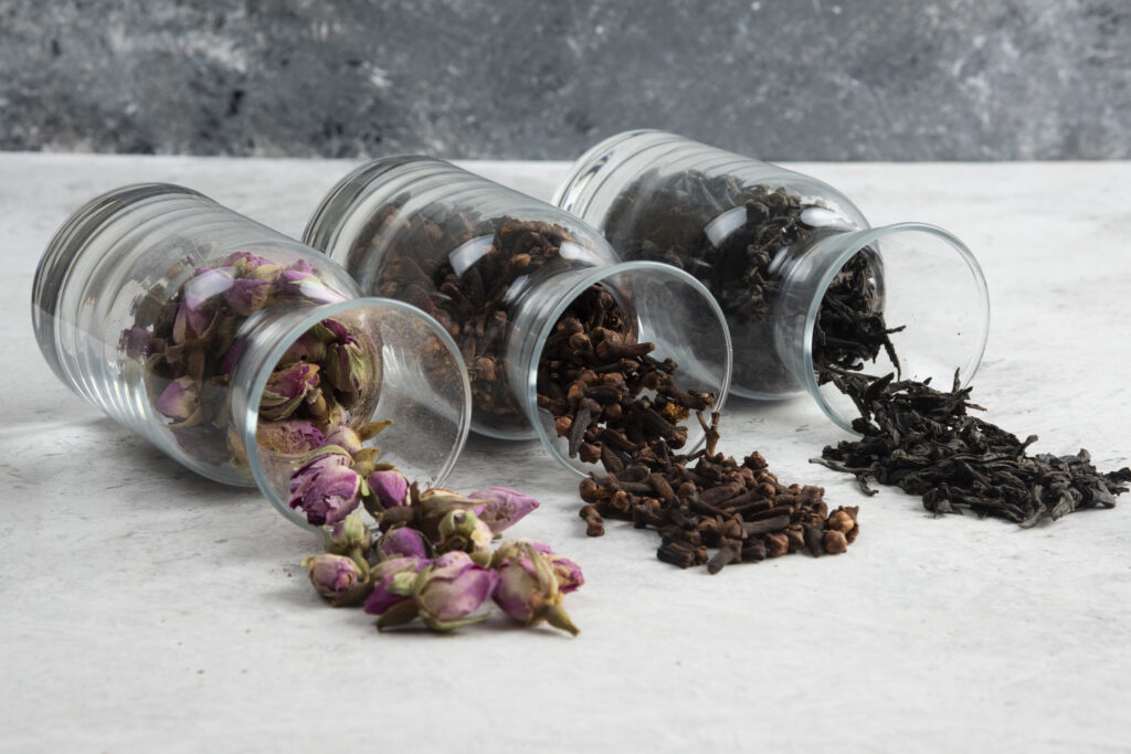 Cómo Conservar el Té en Hebras: El Secreto para que tu Blend Dure Meses Intacto 1 té en hebras